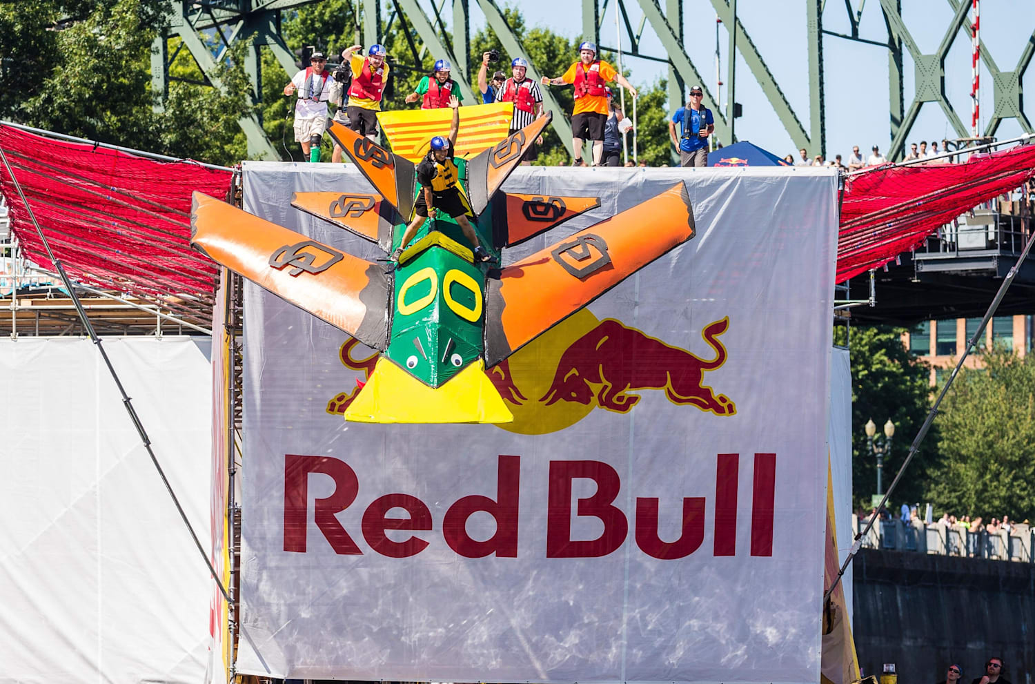 Video highlights from Red Bull Flugtag 2015 in Portland