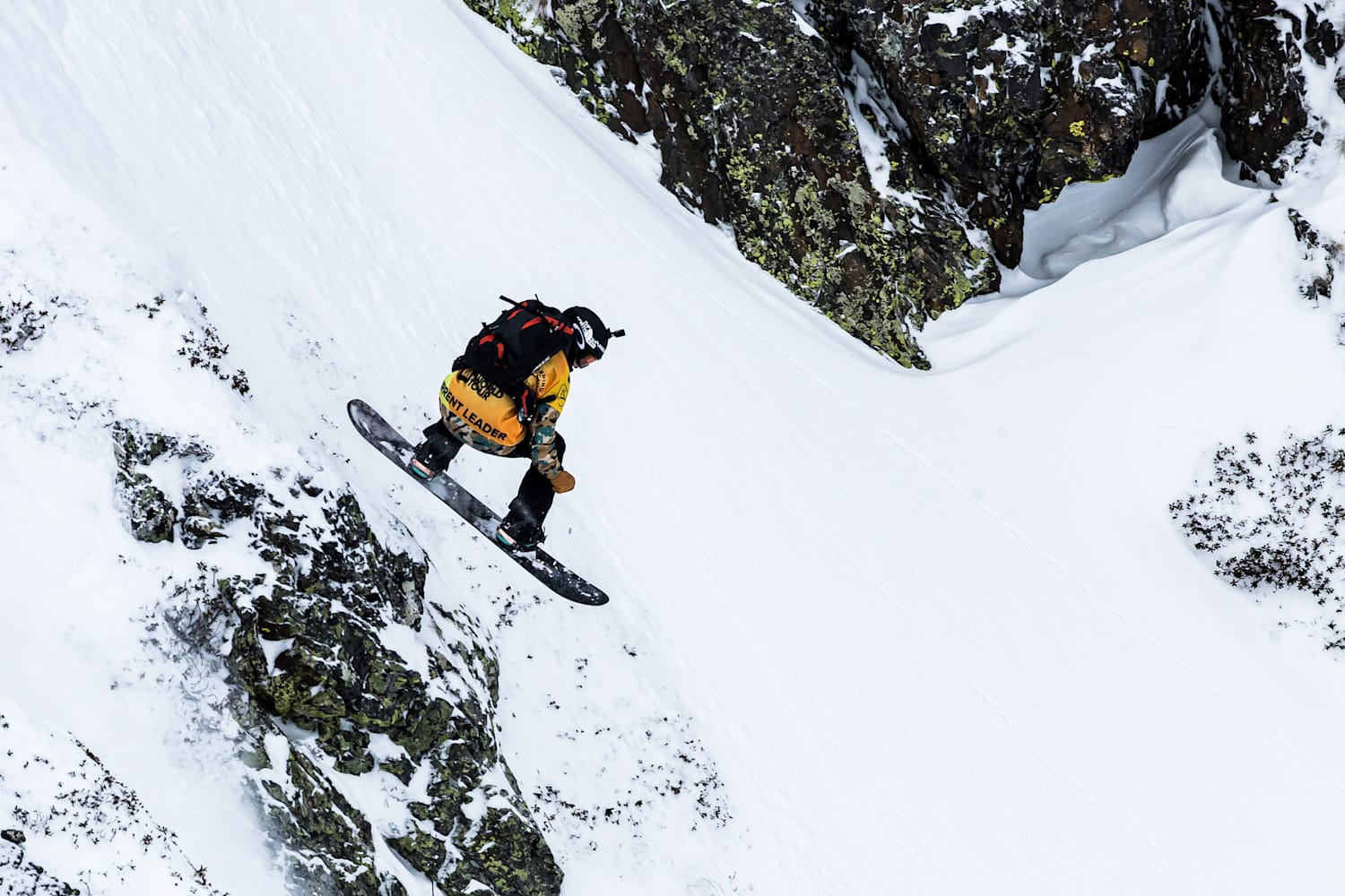 Freeride World Tour 2021 Andorra Day 1 snowboard runs