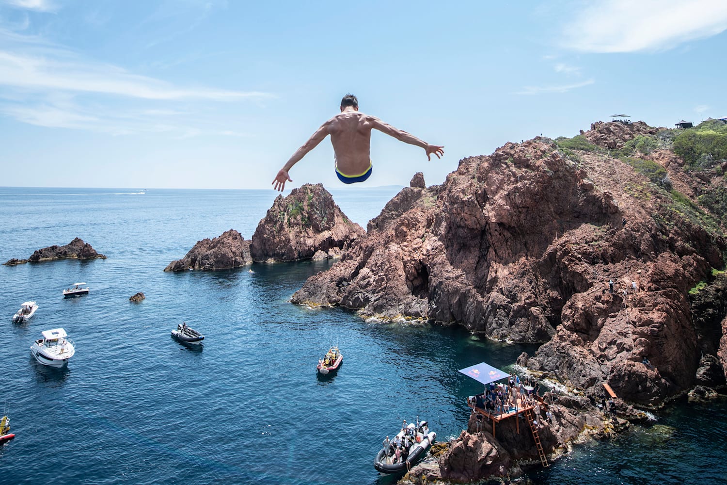 Red Bull Cliff Diving 2021 Rd1 France training day