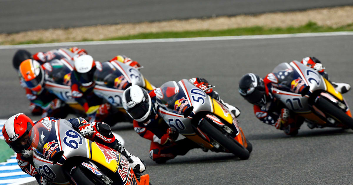 Blog | Max Enderlein fighting in the rain