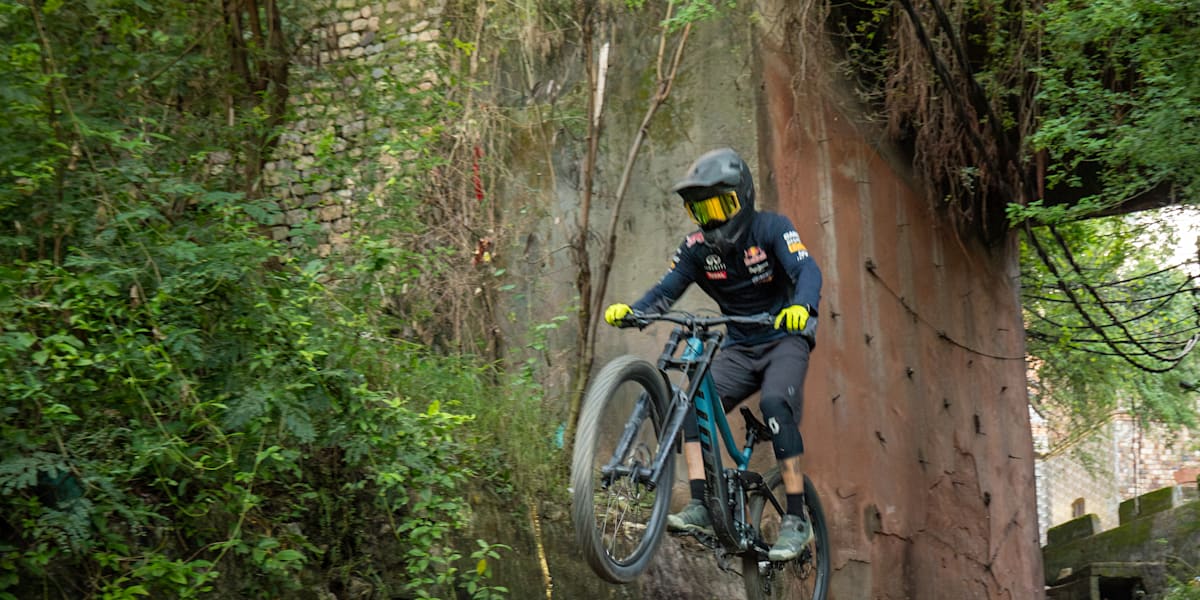 Yawar Ali Khan | Profile of MTB downhill rider