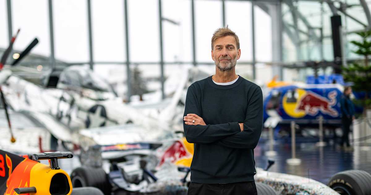 Jurgen Klopp bakal jadi asisten pelatih Liverpool di pertandingan amal