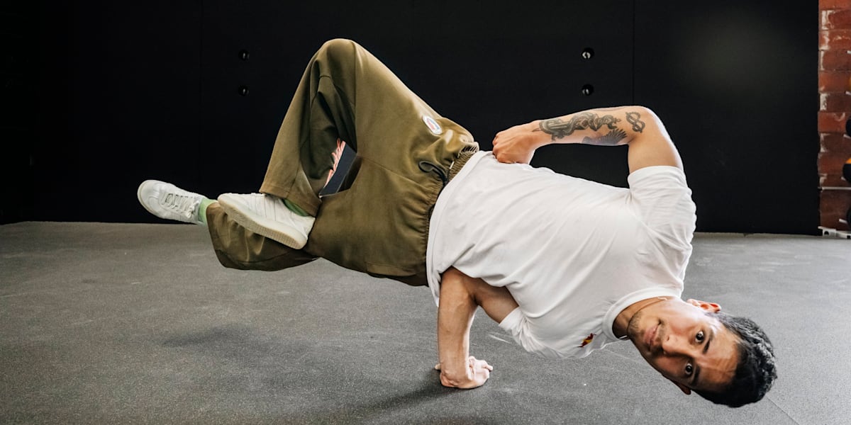 Core workouts with b-boy champion Victor Montalvo
