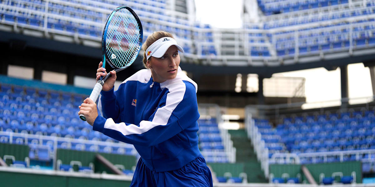Markéta Vondroušová: Who is the quiet tennis champion?