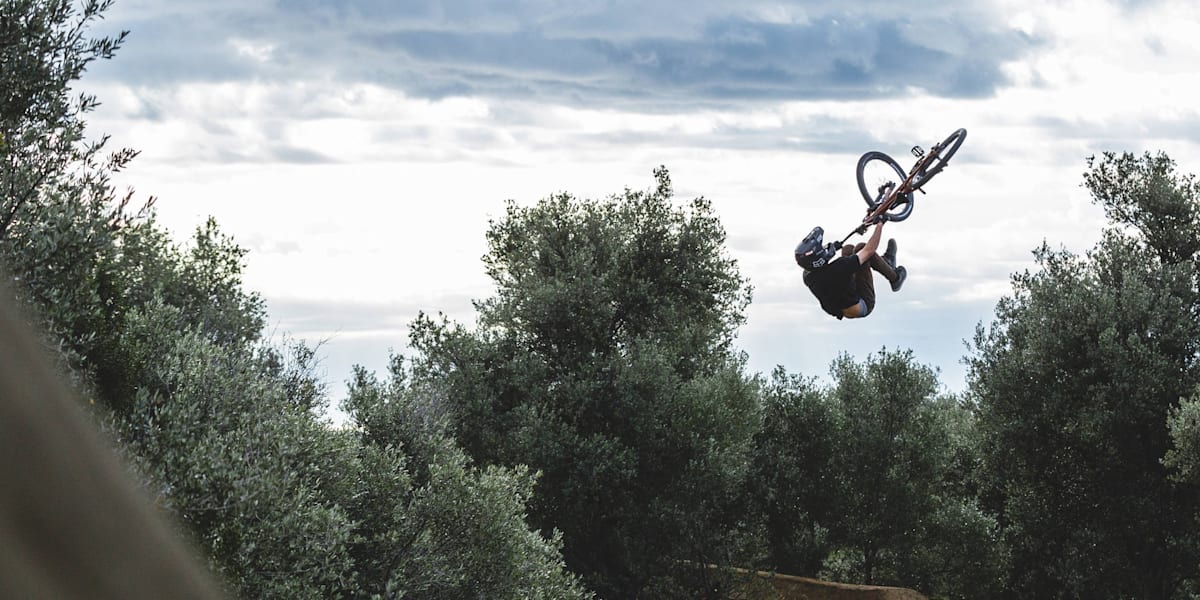 Not2Bad MTB – a second dose of Spanish MTB chaos – film