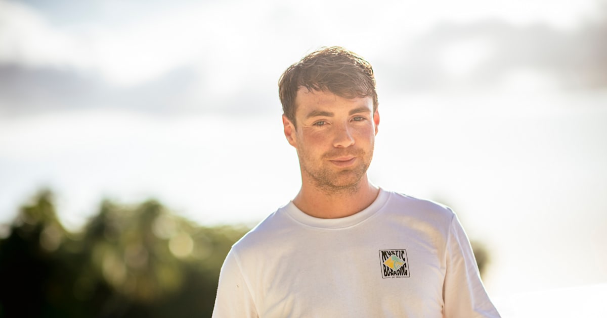 Conor maguire surfer top