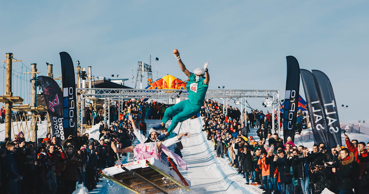 10 najlepších kostýmov histórie Red Bull Jump & Freeze