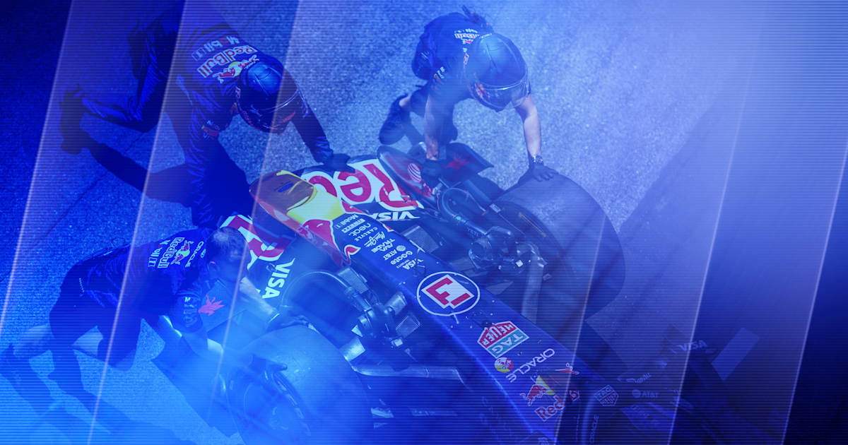 Red Bull Pit Lane