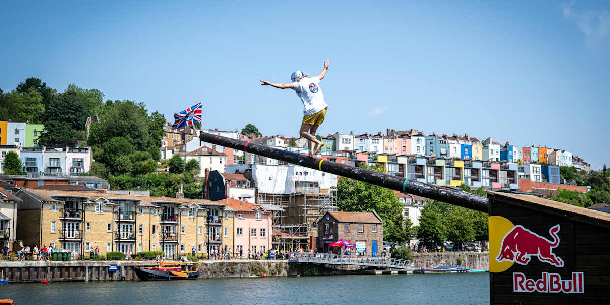 Red Bull Sur Le Mât 2026 : défi du mât graissé à Saint-Malo
