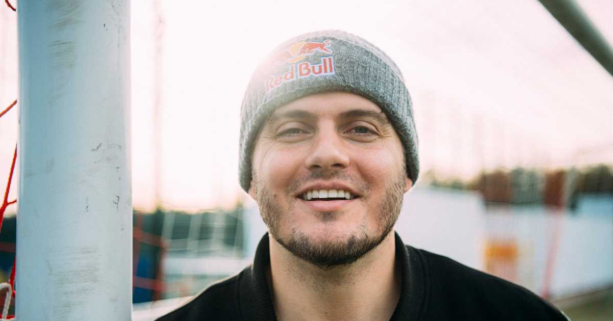 Dominate EA Sports FC 26: Pro Gamer Mike LaBelle's Ultimate Tips Revealed!