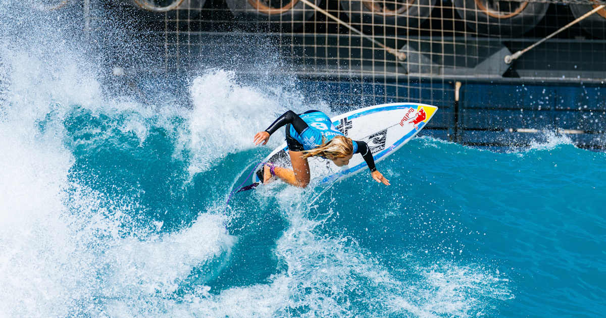 Best female surfers in the world: 11 you should know