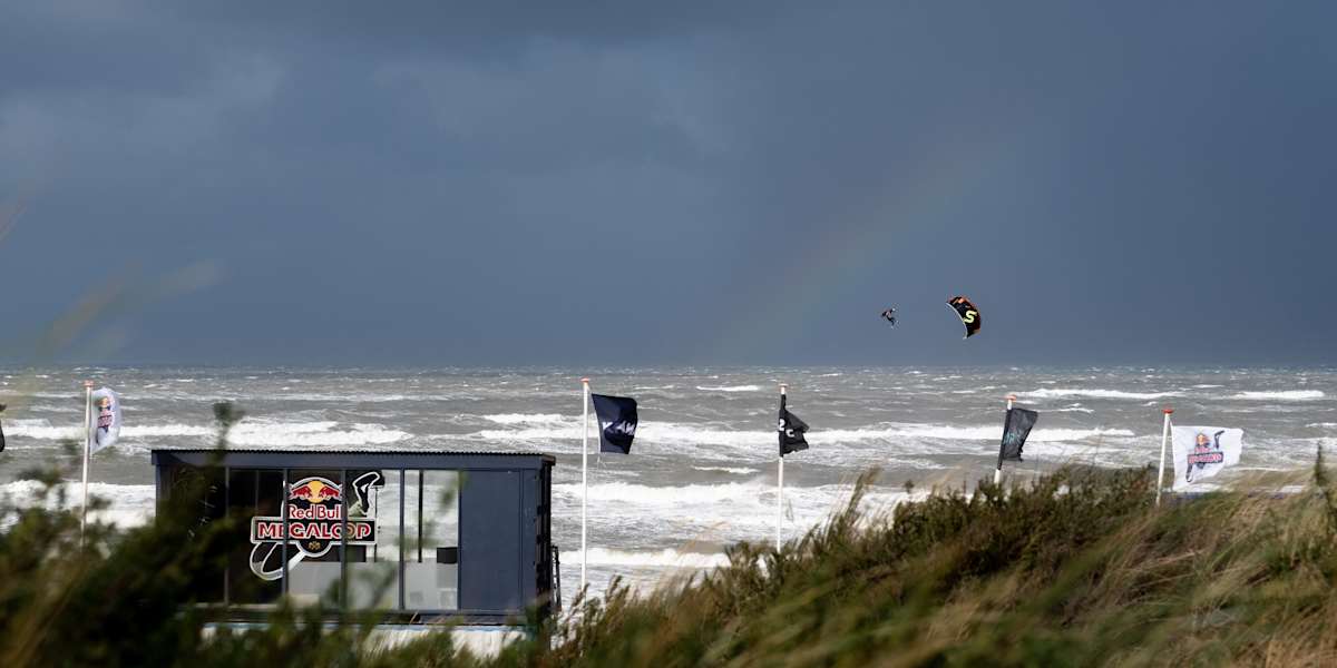 Zara Hoogenraad en Lorenzo Casati winnen Red Bull Megaloop 2025