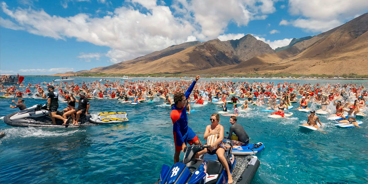 kai-lenny-maui-hawaii-paddle-out