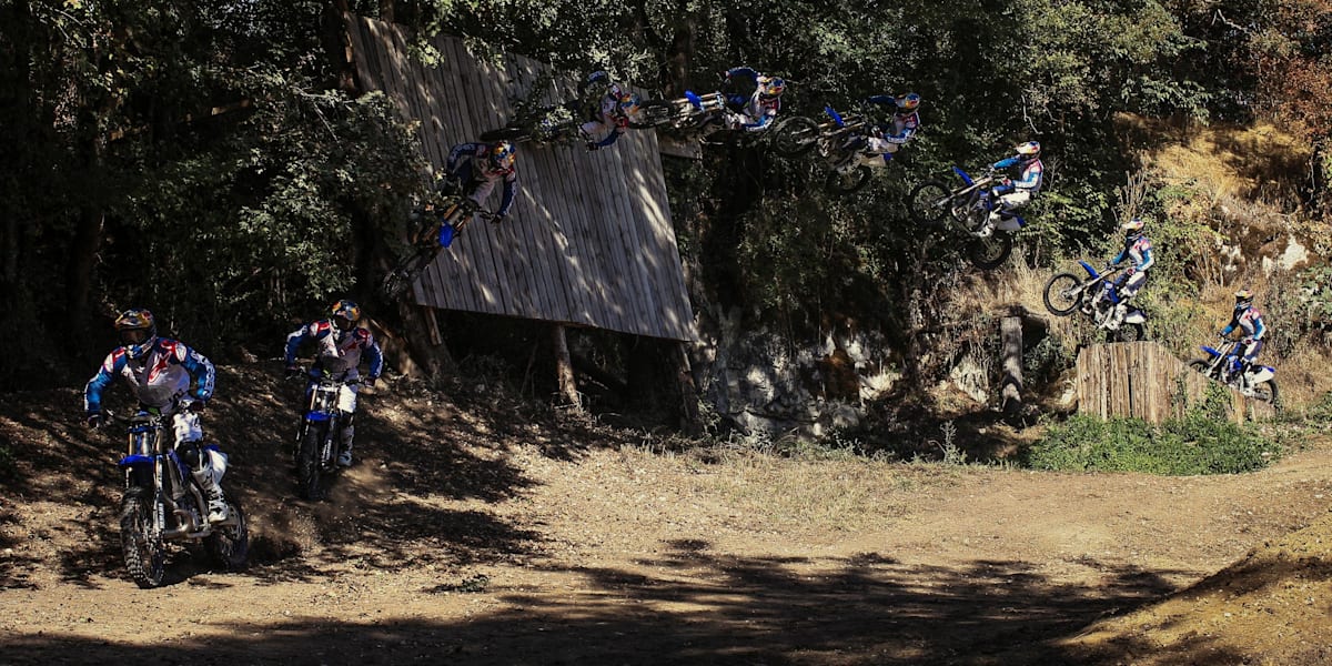 Red Bull X-fighters: Tom Pages 10 FMX tricks *video*