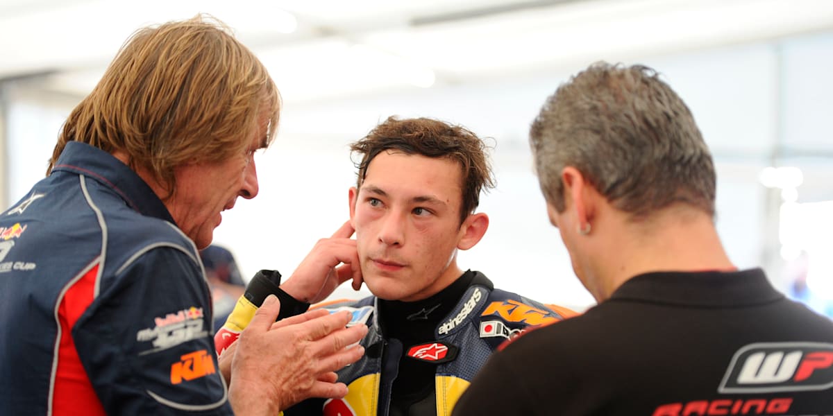 Blog Enzo Boulom fighting for the Assen podium