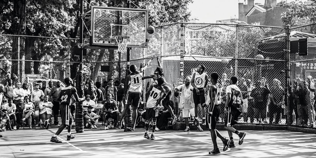 The Cage: New York #39 s iconic West 4th Basketball court