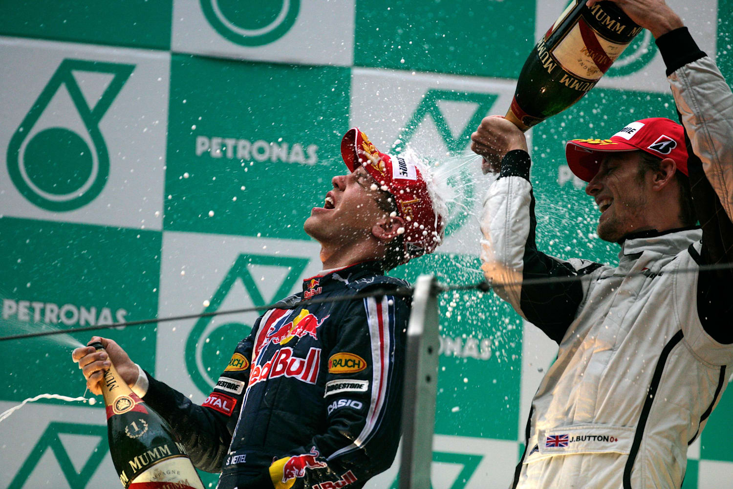Eerste overwinning voor Red Bull Racing | Vettel