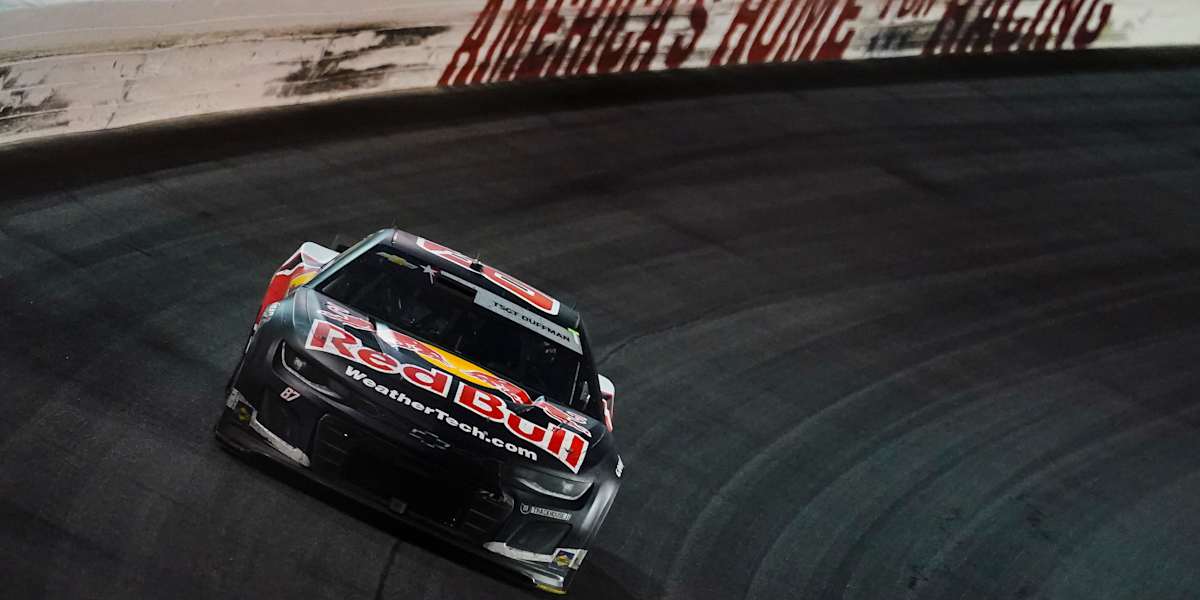 NASCAR Oval vs Road Course: What’s the Difference?