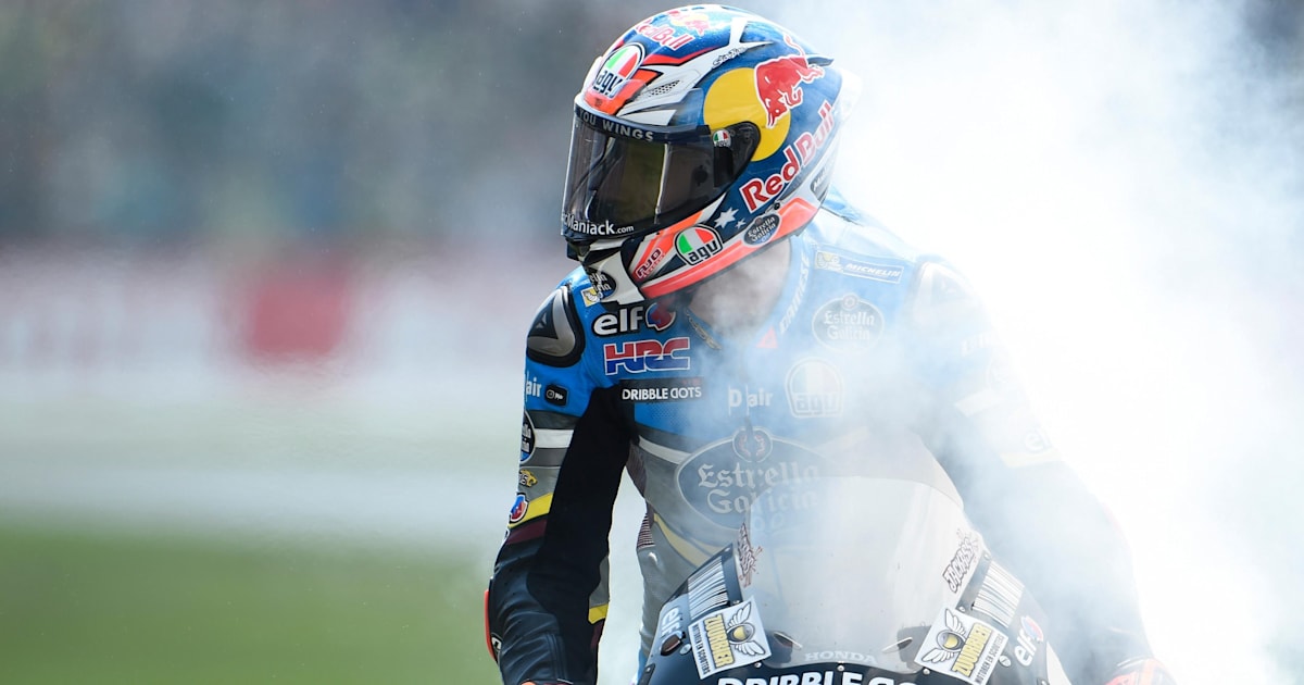 Smoking motorcycles photo gallery | Red Bull MotoGP