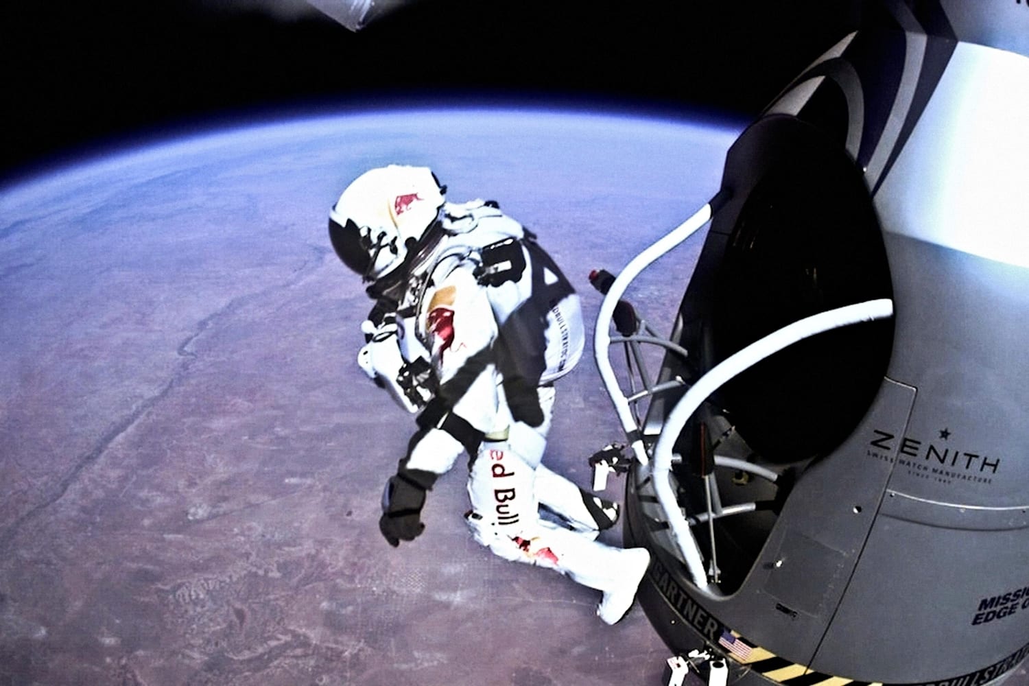 Felix Baumgartner's Space Jump Rare 10Minute Footage