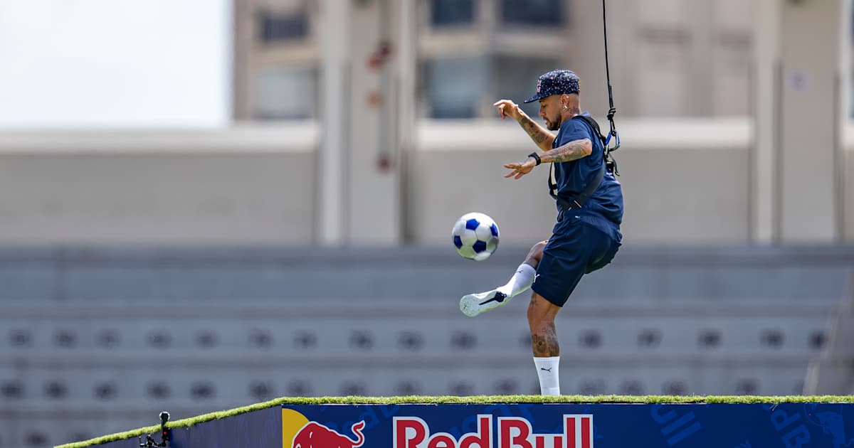 Red Bull Energy Drink – 翼をさずける.