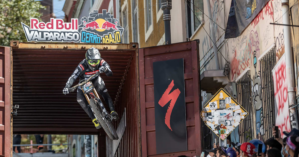 Red Bull Cerro Abajo Urban downhill racing series info
