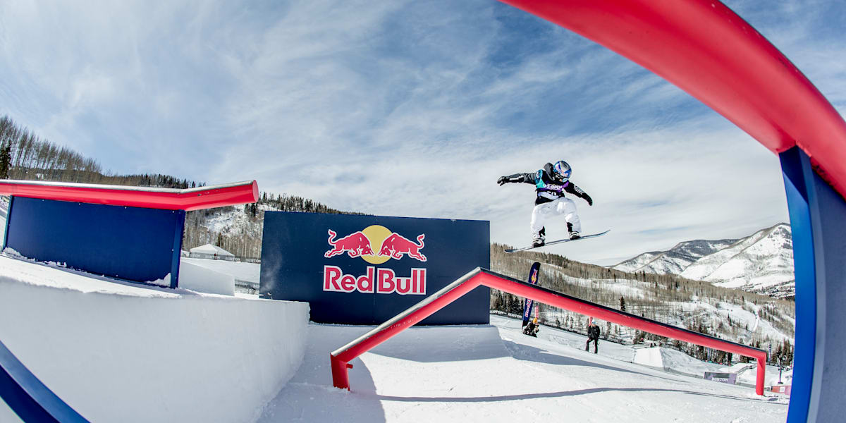 How slopestyle snowboarding competitions are judged