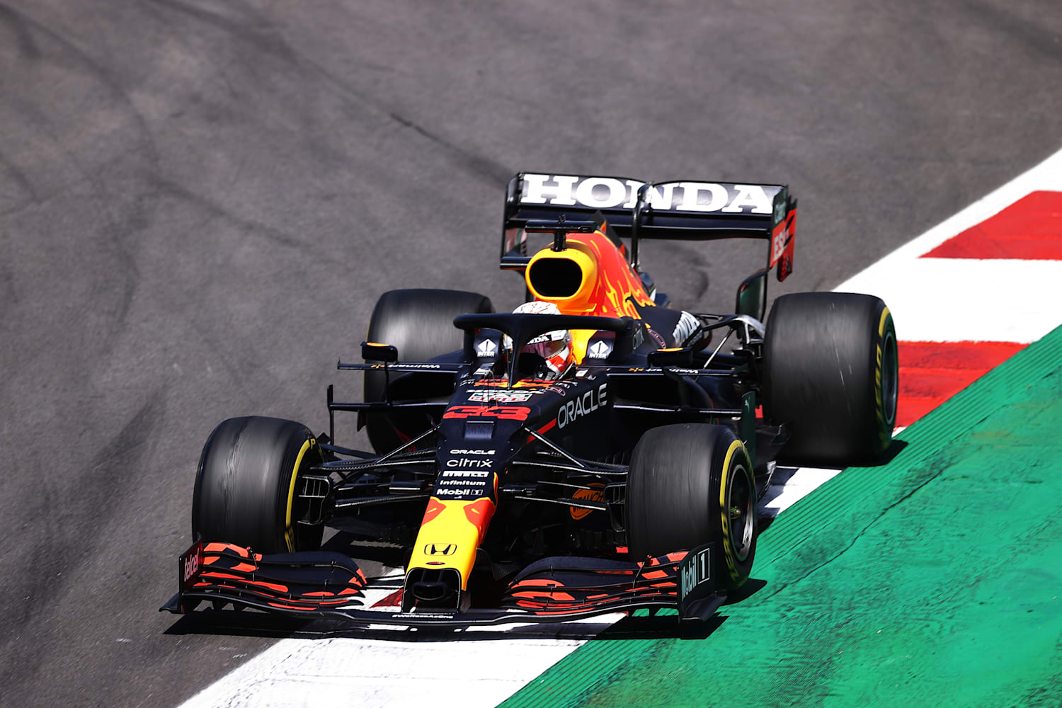 F1 Portekiz GP: Verstappen Yine Podyumda