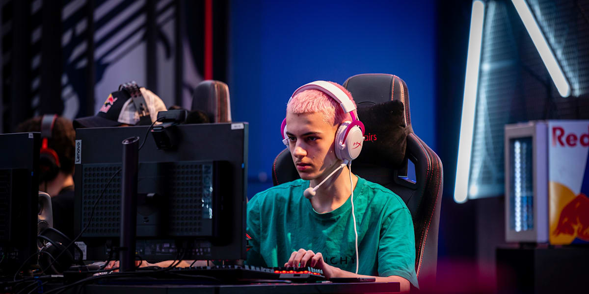 Tundra's Pinq shares Fortnite loadout and gameplay tips