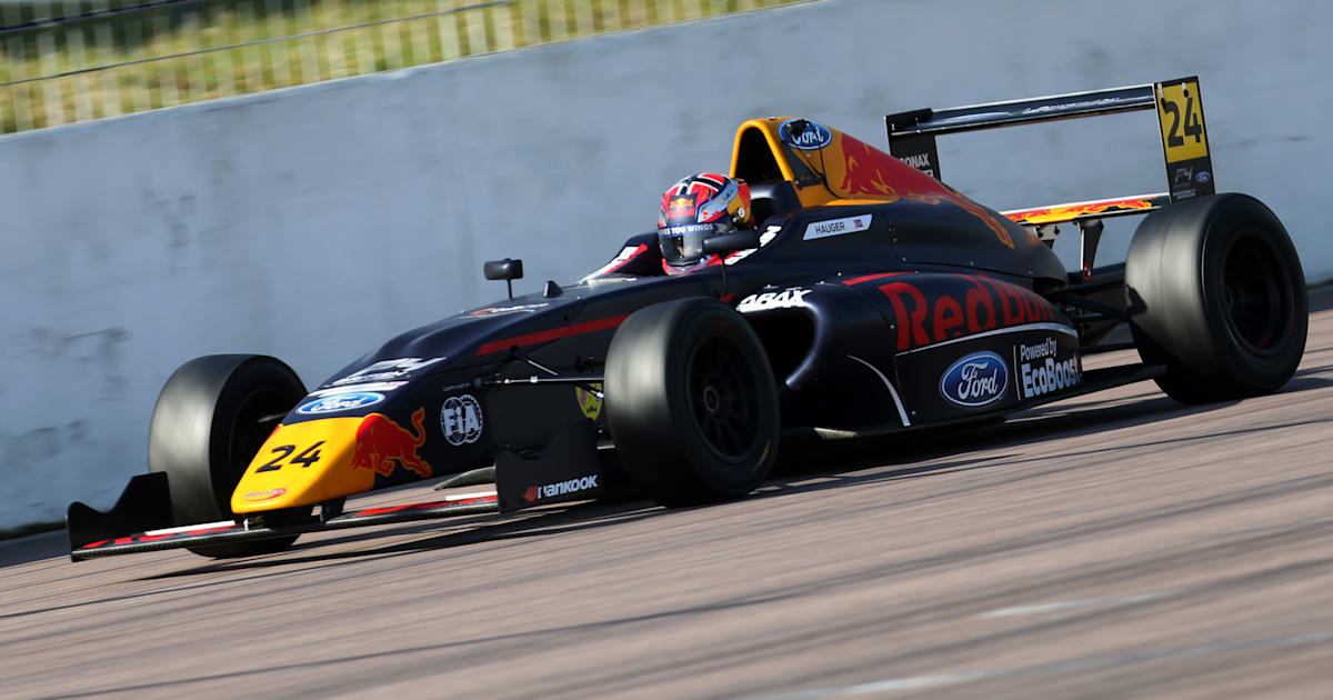 British F4 - Hauger and Doohan lead the field to Brands