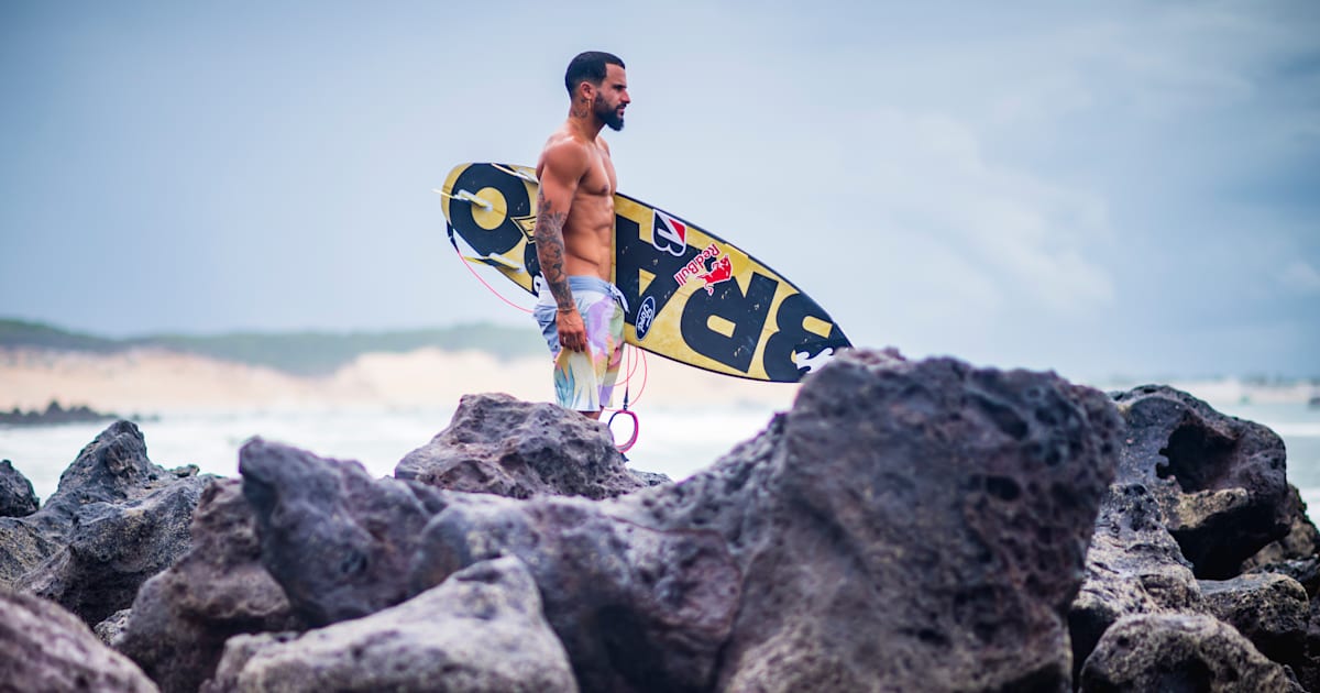 サーブボードイタロ・フェレイラのシェイパーによって作られたsilversurf SURF SKATEより世界チャンピオンであるイタロ・フェレイラの