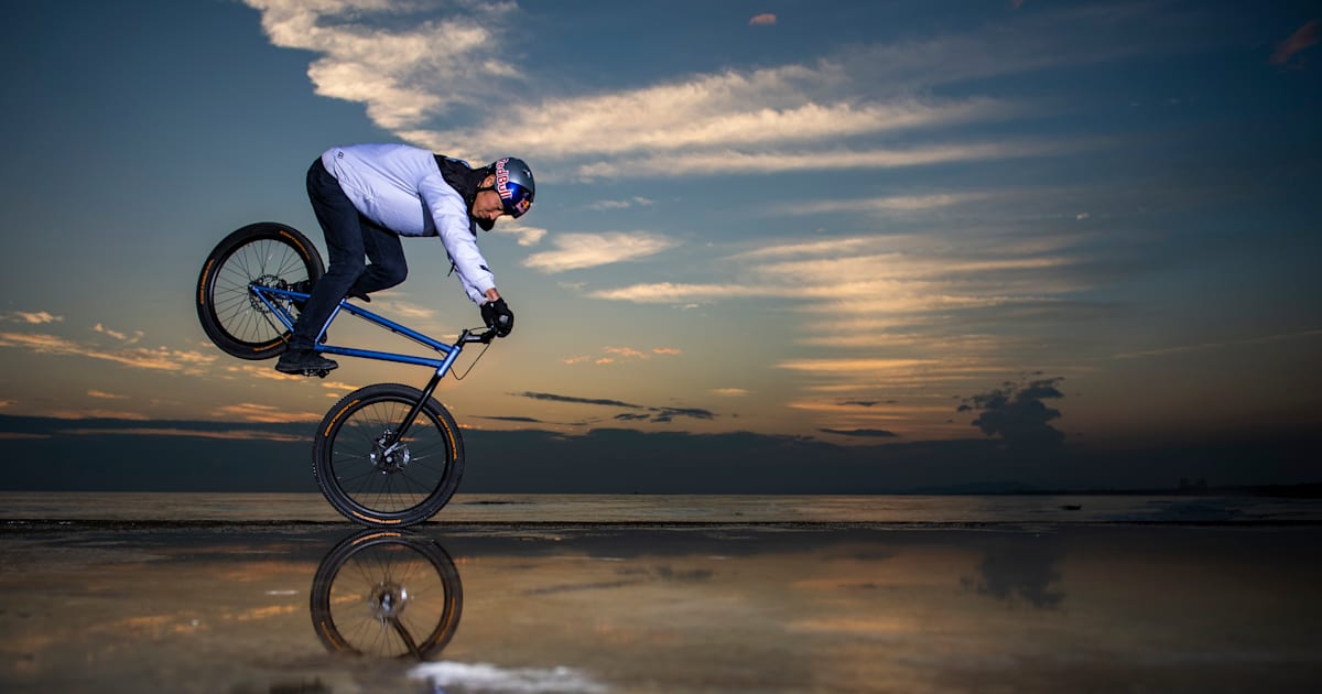 自転車 18インチ カワサキ ブラック トイザらス限定 4歳 5歳 6歳 | おもちゃ
