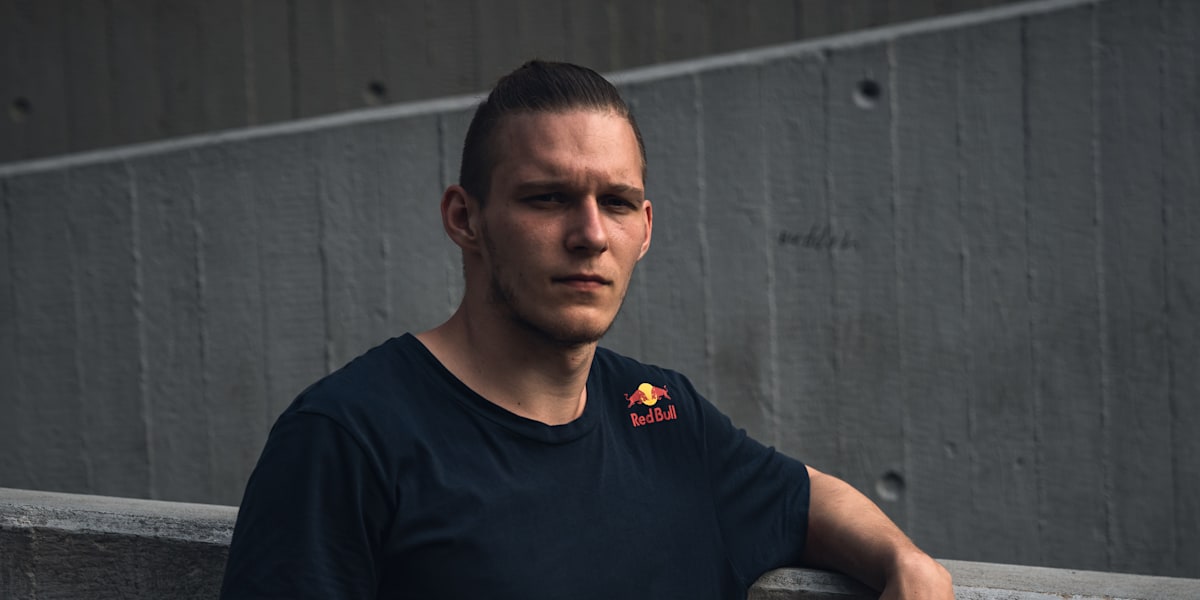 Red bull parkour t shirt discount