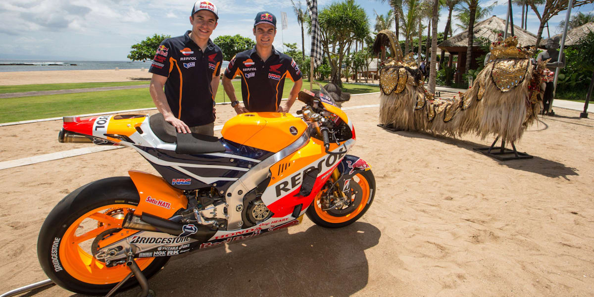 Photos of the Repsol Honda MotoGP bike 2015