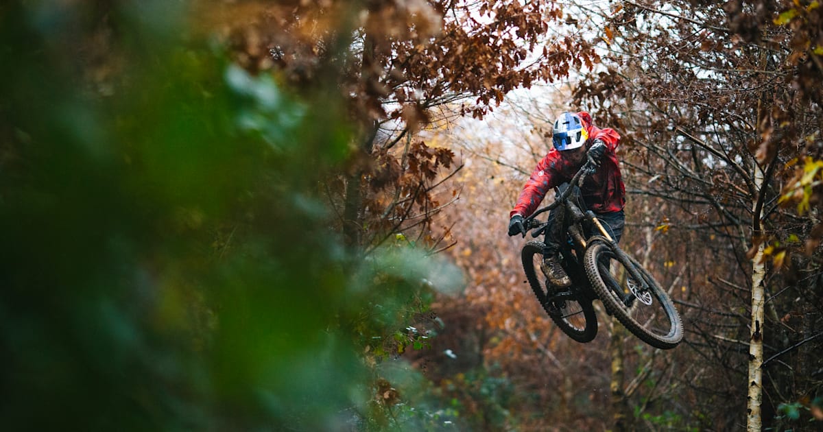 Kriss Kyle talks about first MTB video 'Out of Season'
