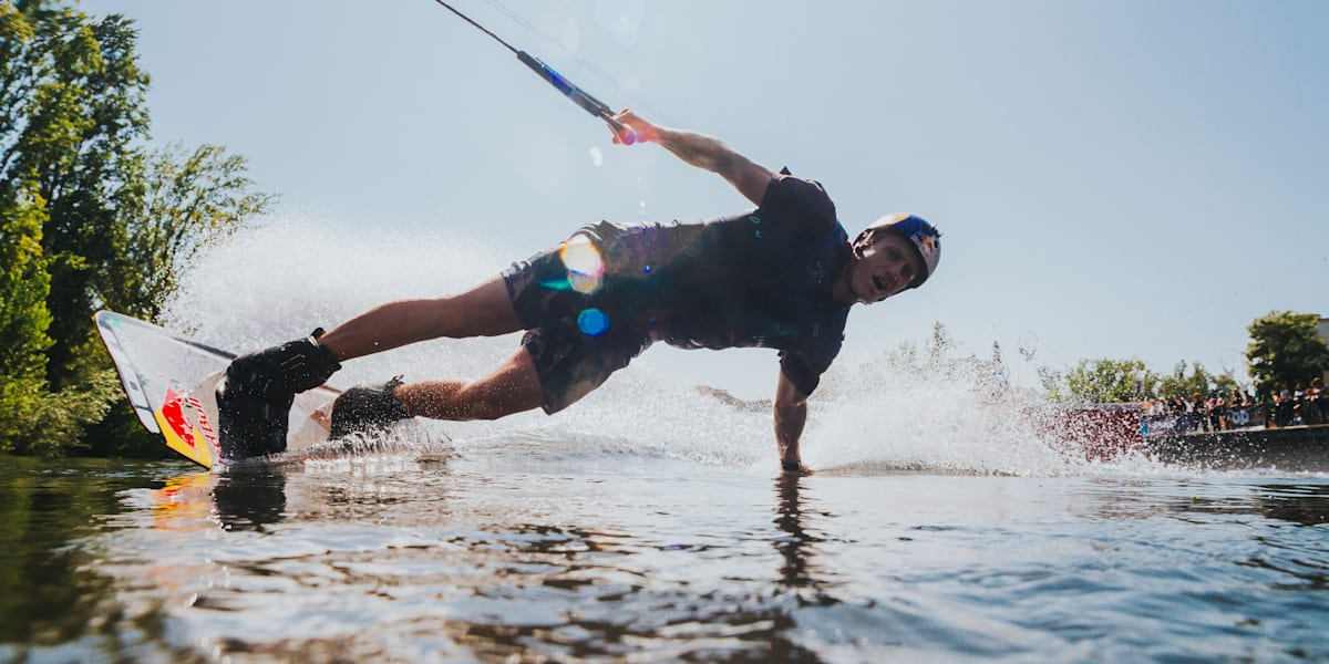 Best wakeboarding lakes in New Jersey