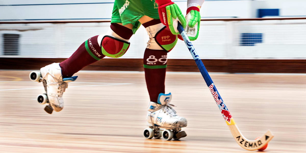 play roller hockey  Inline hockey, Street hockey, Beautiful athletes