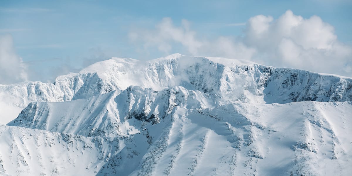 Does Sweden have proper big mountain skiing?