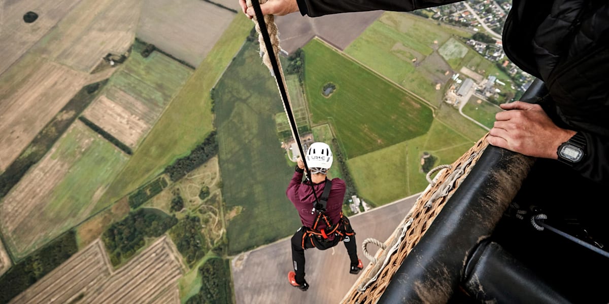 The World's Highest Rope Climb