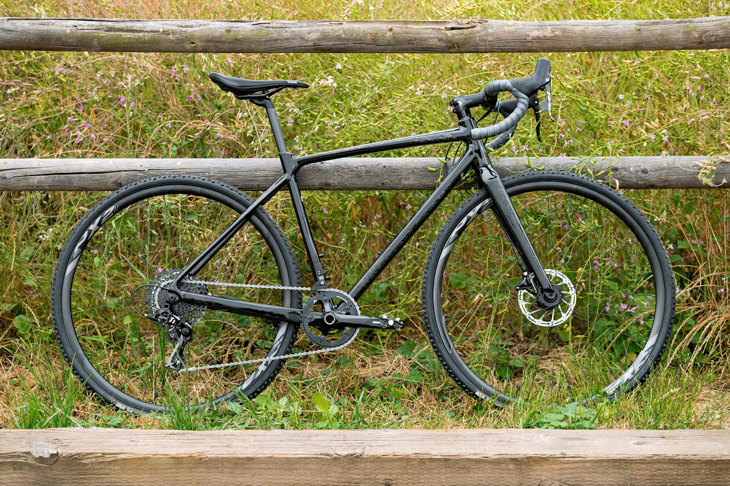 lightweight cyclocross bikes