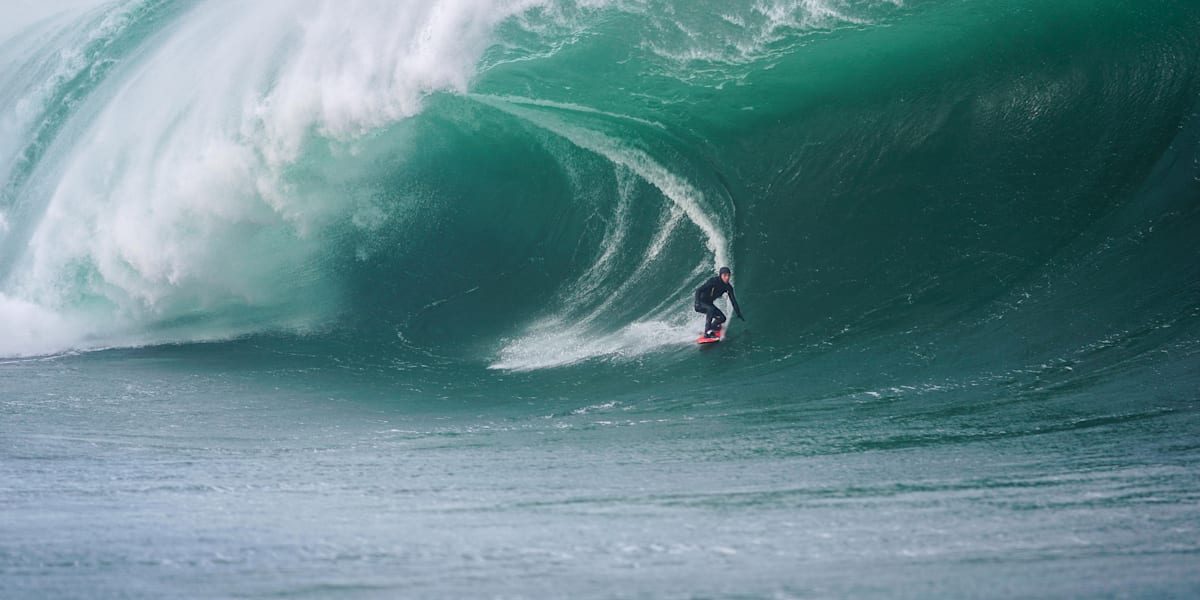 Surfing Mullaghmore Watch Conor Maguire in action