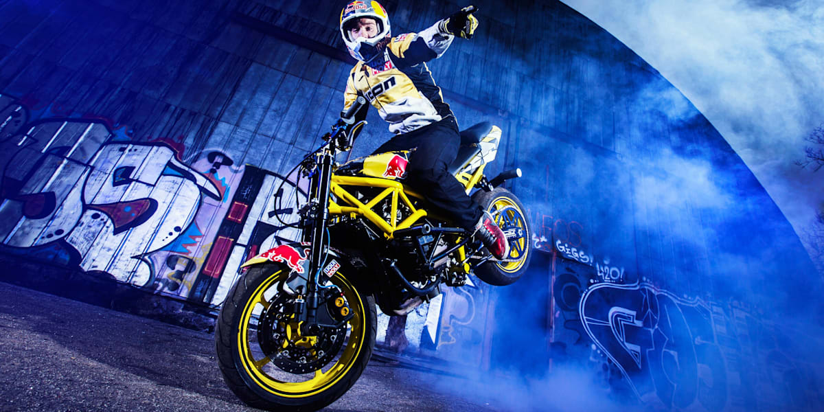 Motorbike Stuntriding Red Bull