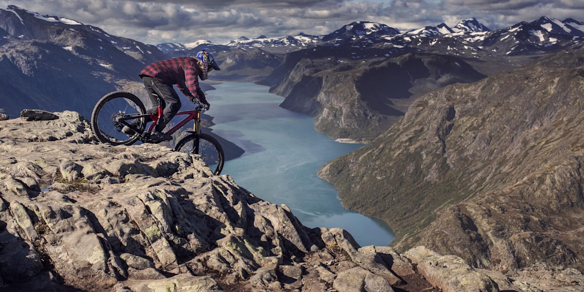 ノルウェー最長の尾根を爽快フリーライド！ | Bike