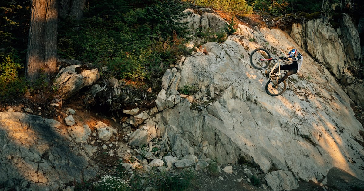 Dirt jump tricks top