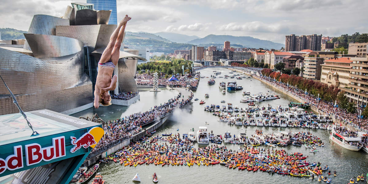 How to perform the perfect cliff dive by the pros