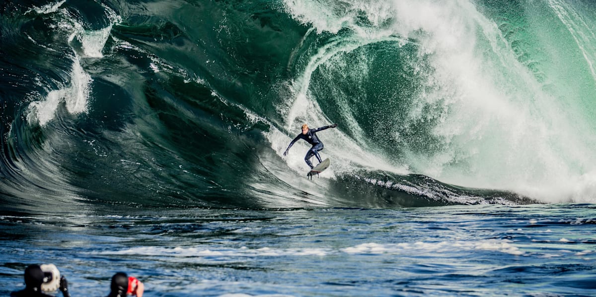 Heaviest wave deals in the world