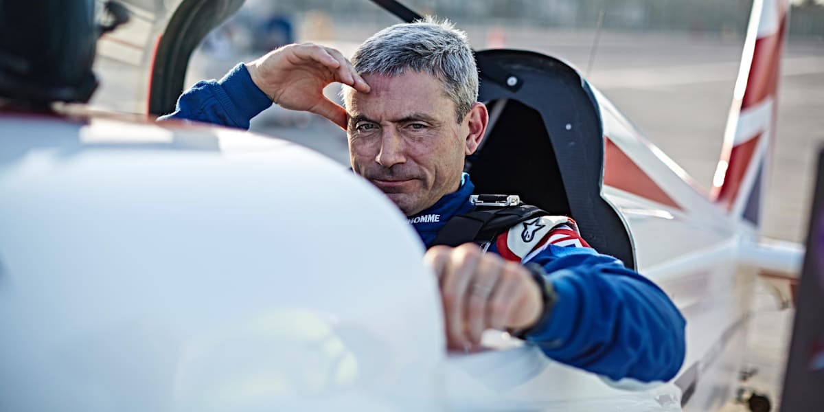 2015.8.25 | Red Bull Air Race：レース前の準備 | Motorsports