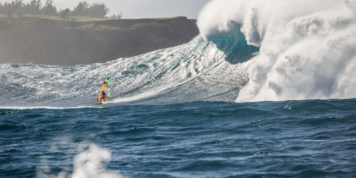 Jason Polakow se enfrenta a Jaws, la ola de Maui