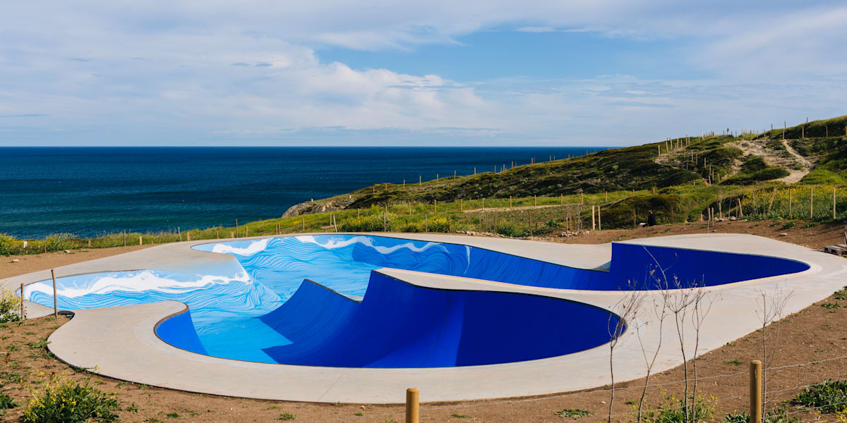 El skatepark de Sopela se convierte en un mar con olas