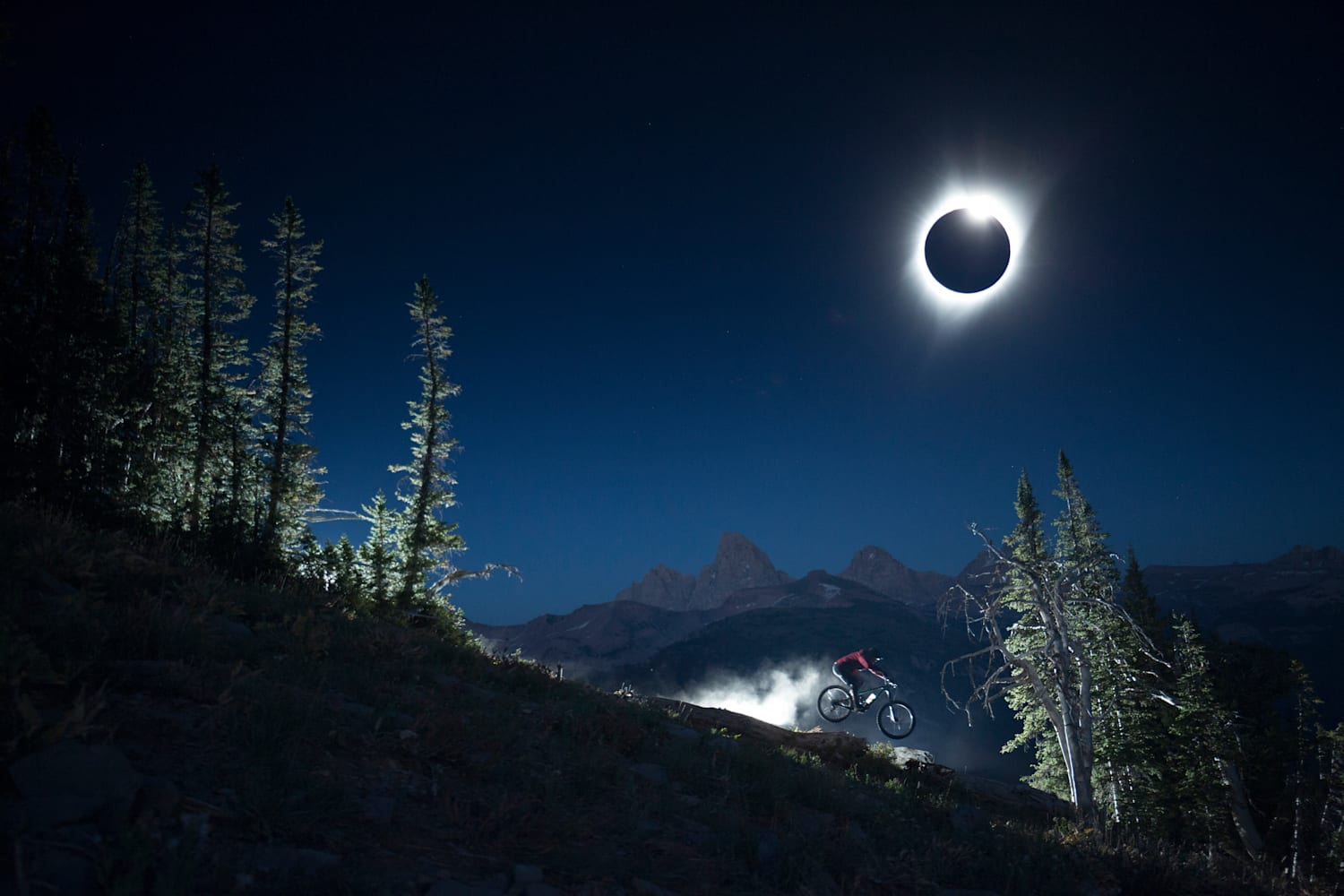 Red Bull Illume 2021: Photography competition – Bike